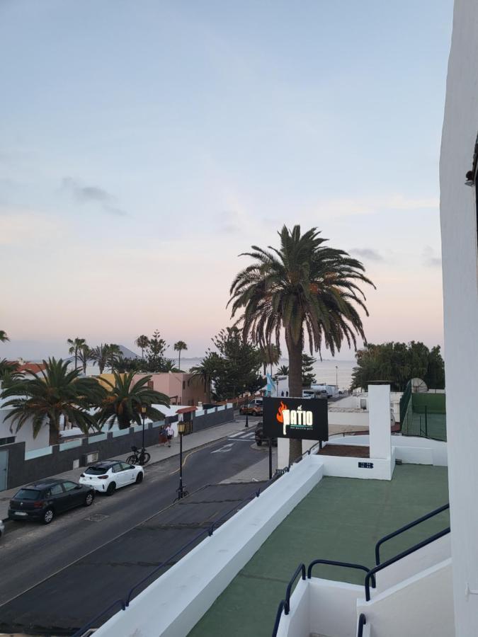 Waikiki 47 Apartman Corralejo Kültér fotó